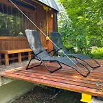 ~chalet_rifugio Tra I Boschi~ בקתה *